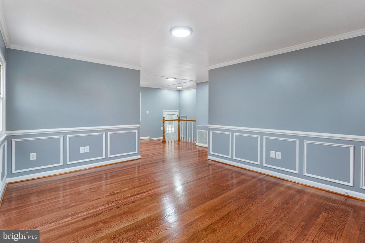 14025 Mount Pleasant Dr - Photo 7 of 43