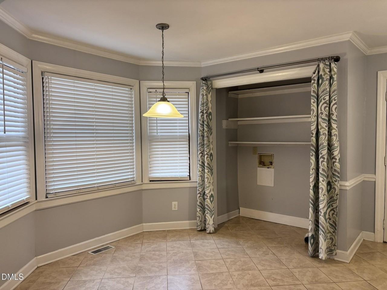 207 Leeward Ct - Photo 6 of 19