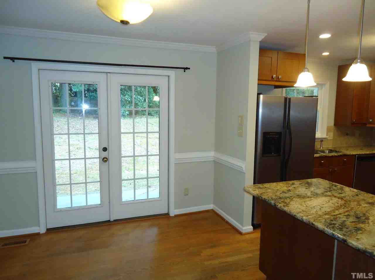 805 Northbrook Dr - Photo 6 of 22