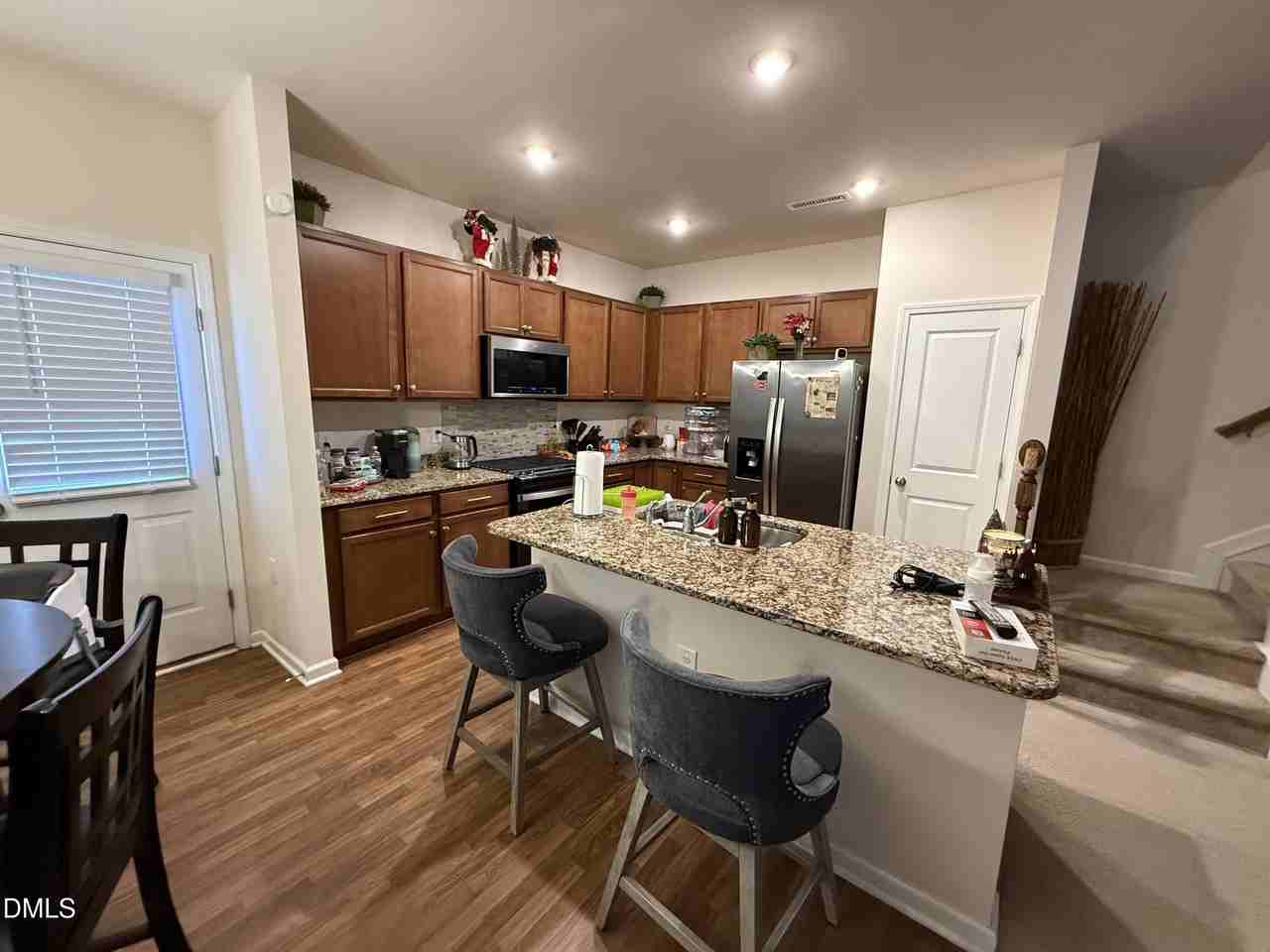 1108 Gemfor Street - Photo 6 of 36