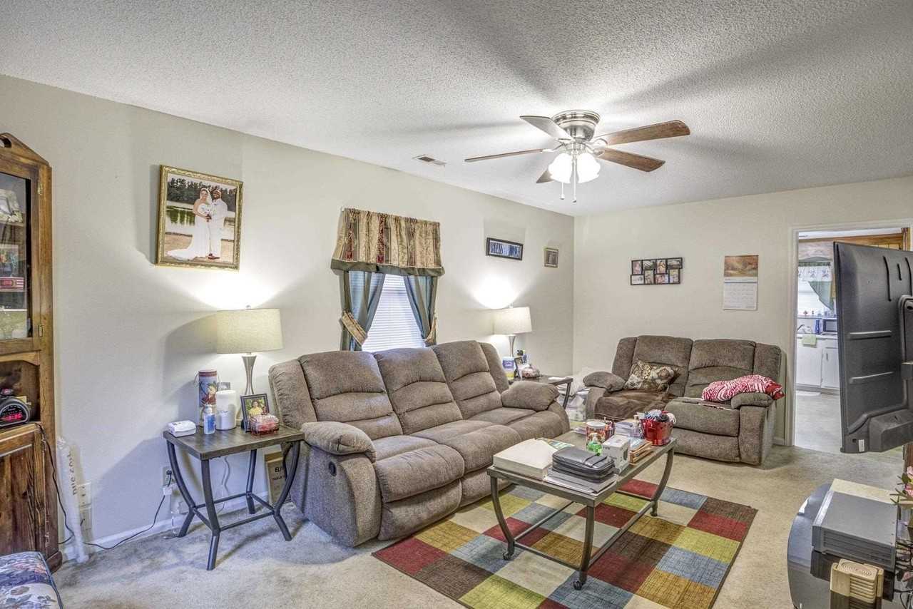 804 W Anderson St - Photo 4 of 10