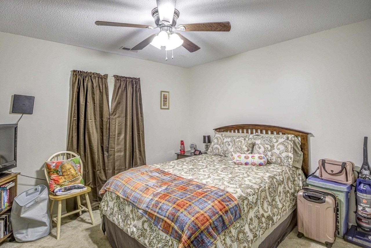 804 W Anderson St - Photo 6 of 10