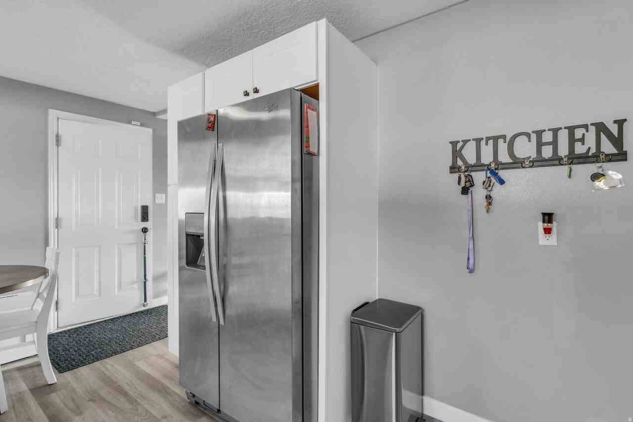 1992 W Afton Cir - Photo 7 of 22