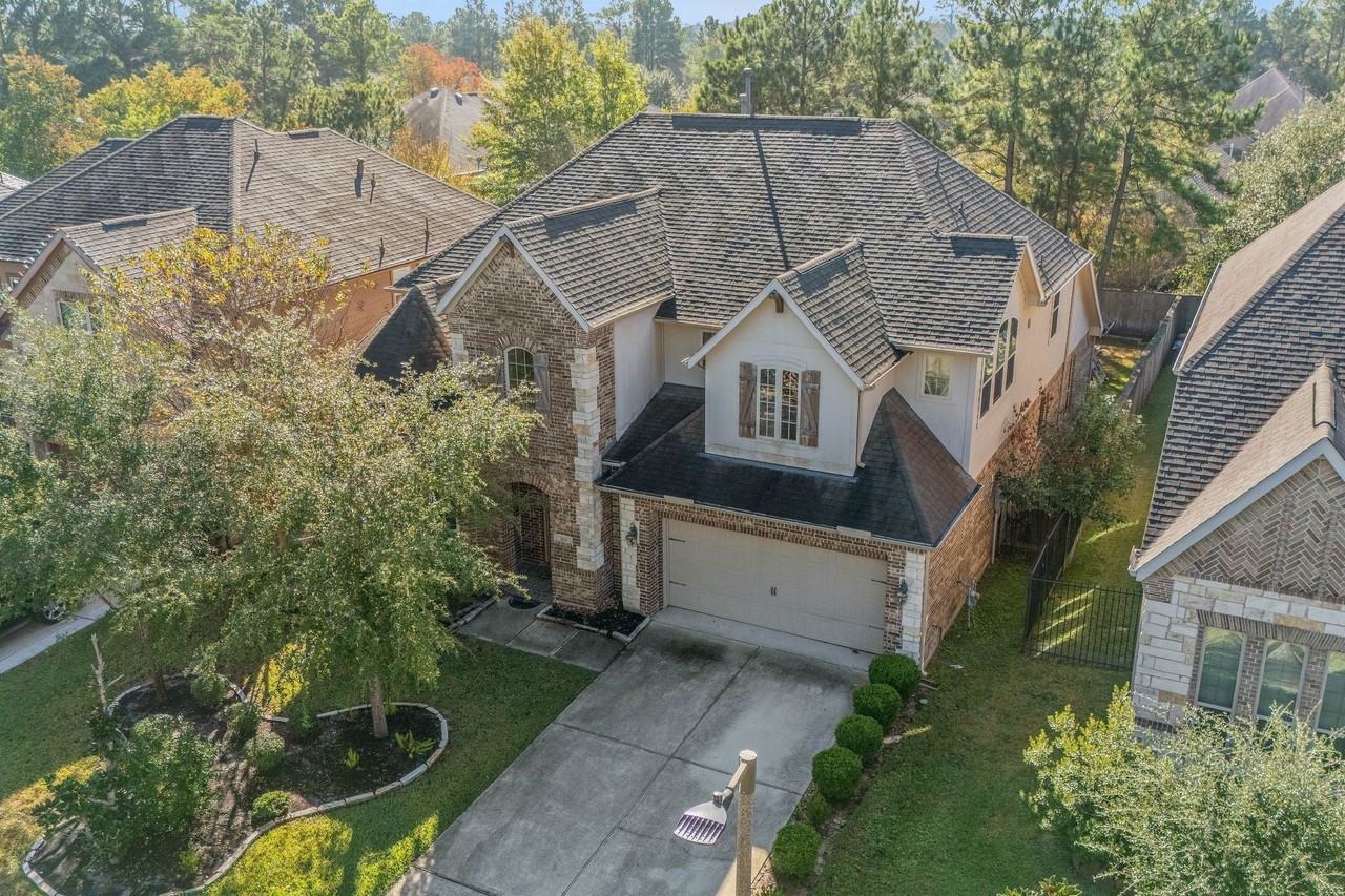 166 Lindenberry Cir - Photo 3 of 43