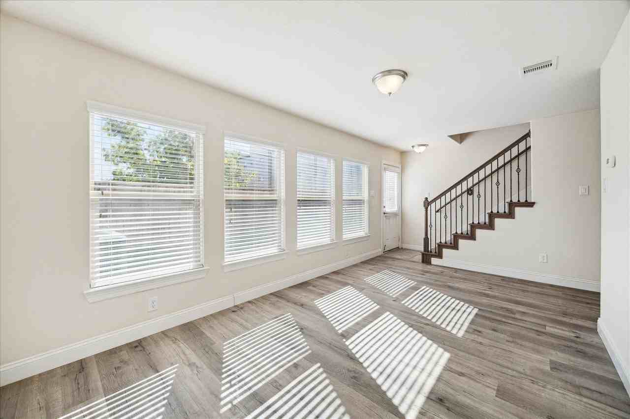 10709 Madden Oaks Pl - Photo 4 of 31