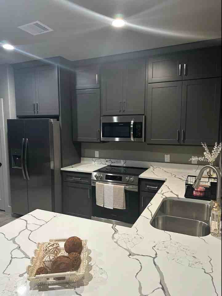 340 N 9th St - Photo 6 of 15