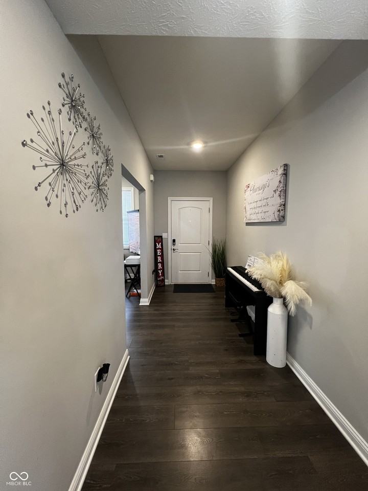 7329 Doyal Dr - Photo 3 of 31