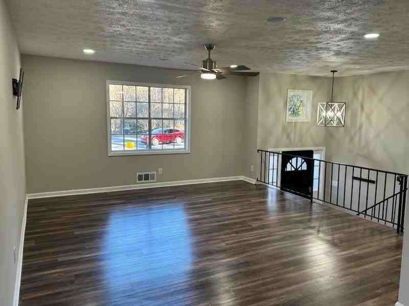 2794 Nathan Ct Sw - Photo 2 of 18