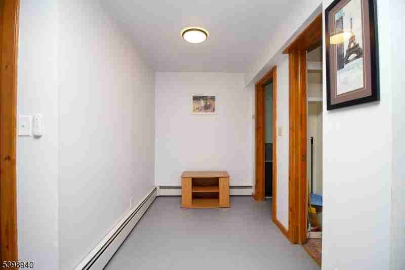 81 81 Main St Succ St , B ##B - Photo 5 of 10