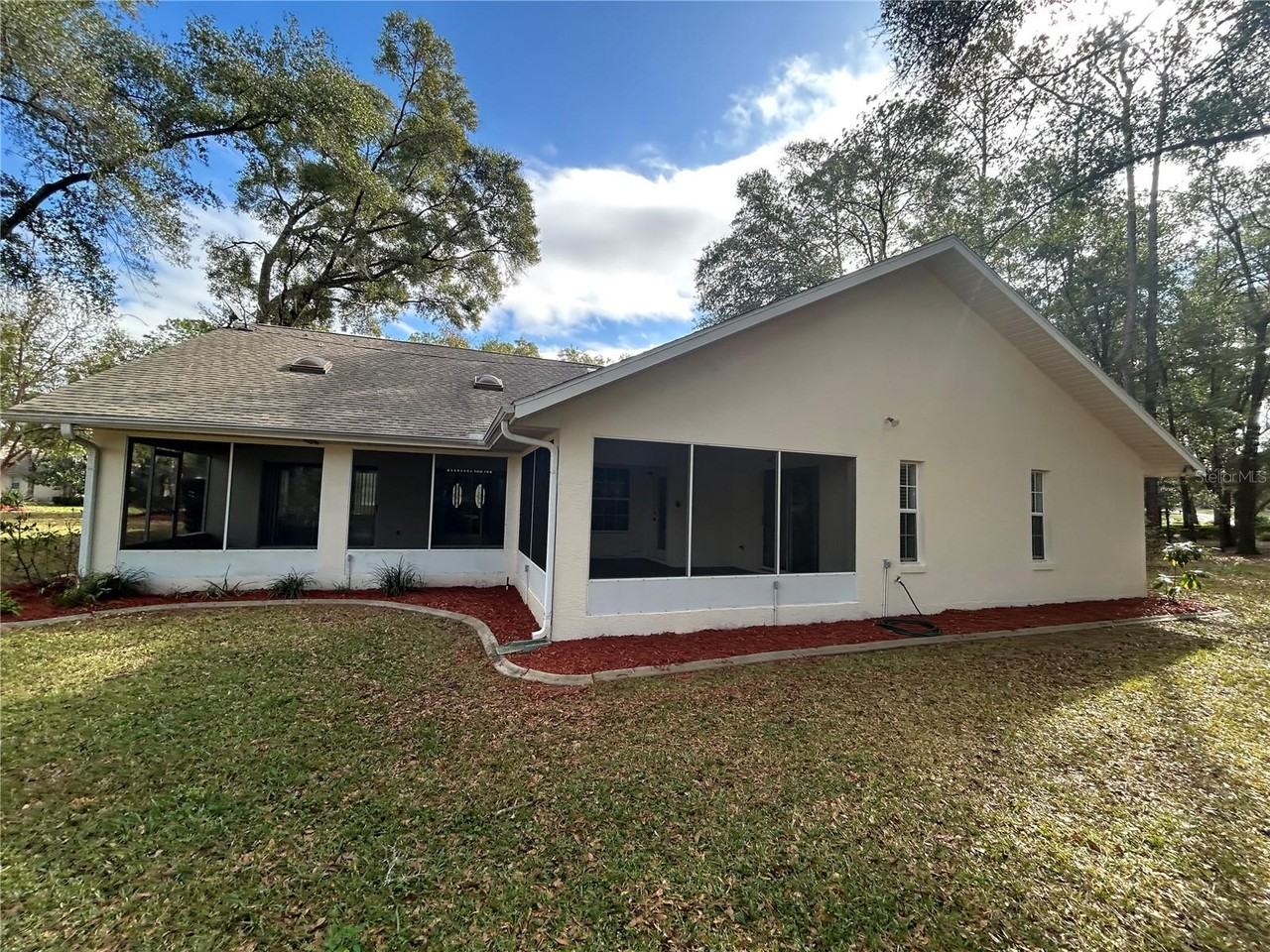 8448 Sw 196th Avenue Rd - Photo 5 of 32