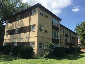 875 E 87th Pl Apt 3w #3W - Photo 1 of 1