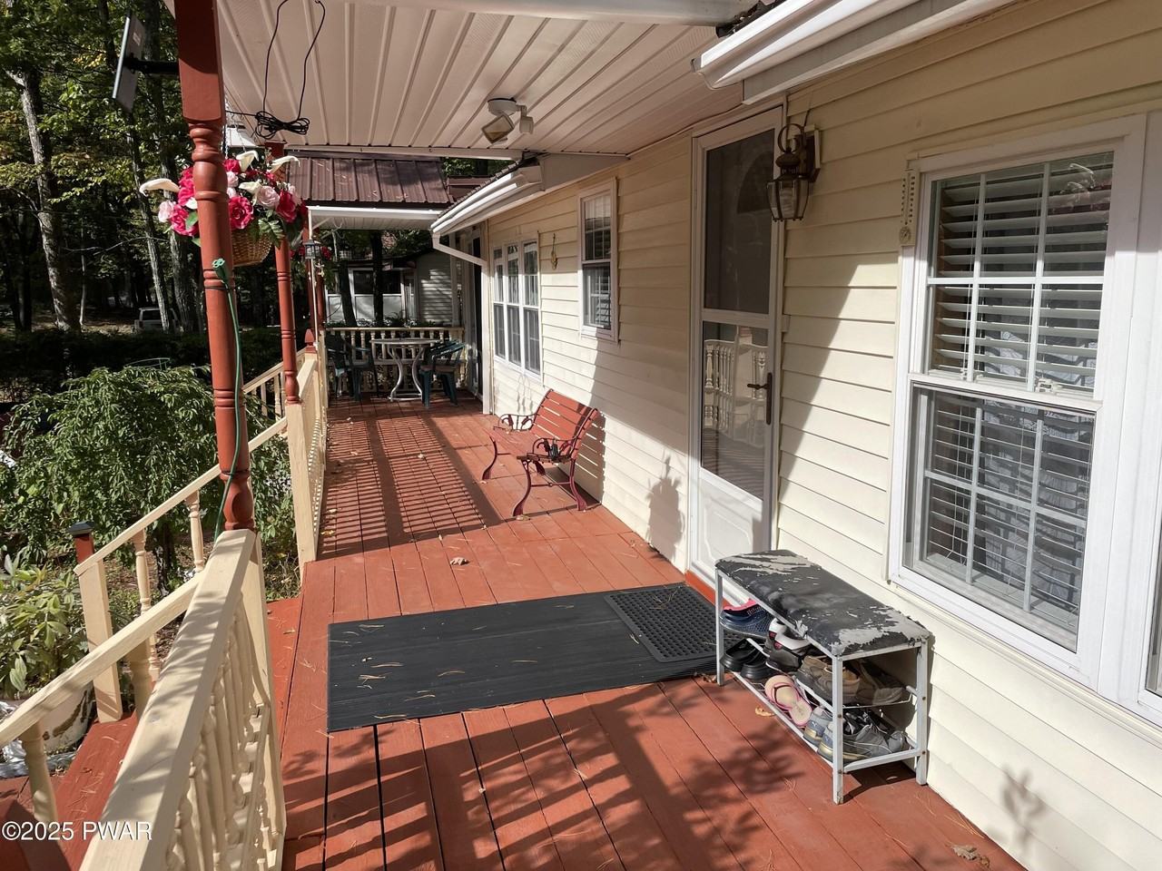 106 Red Pine Rd - Photo 2 of 12