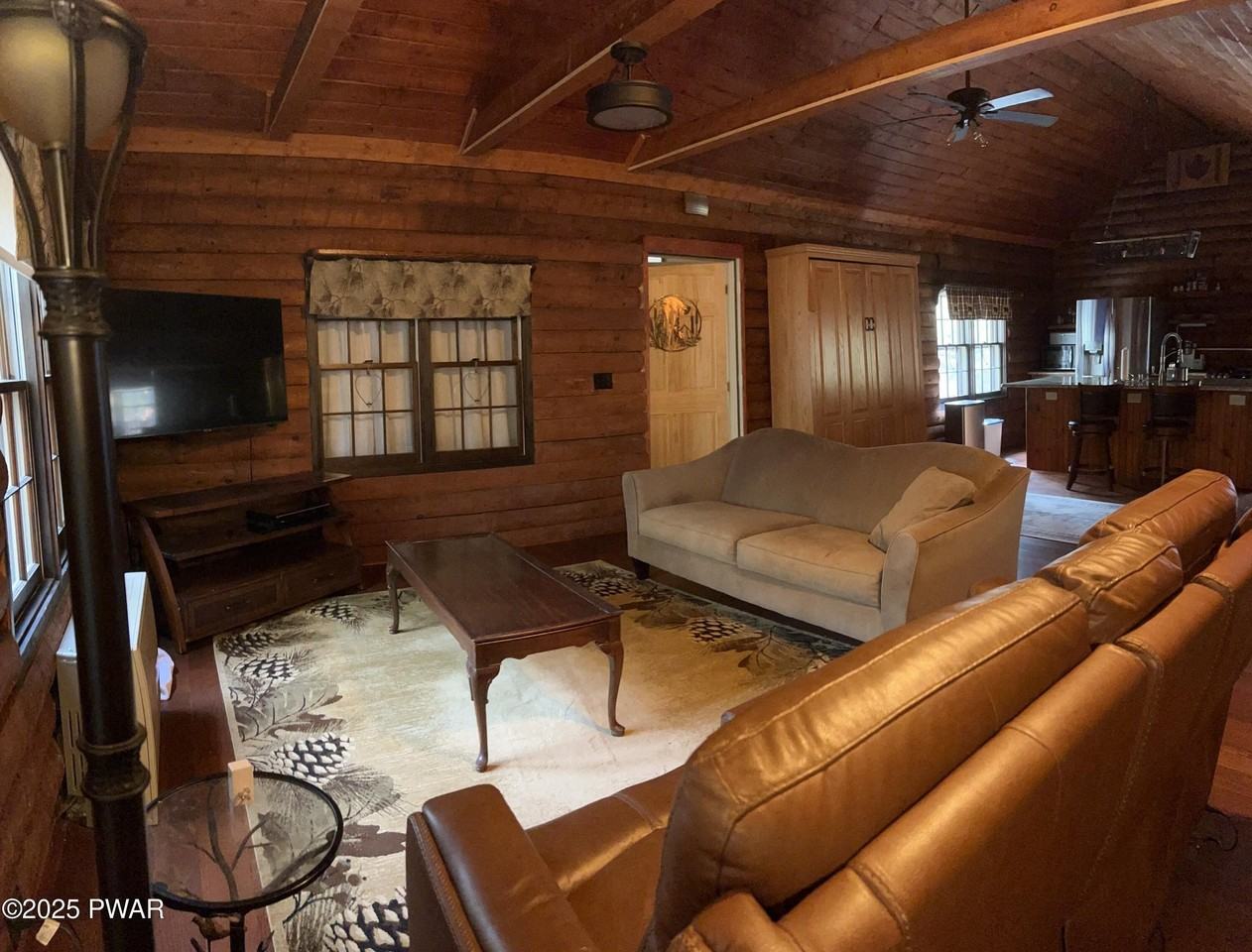 233 Northgate Ct - Photo 3 of 36