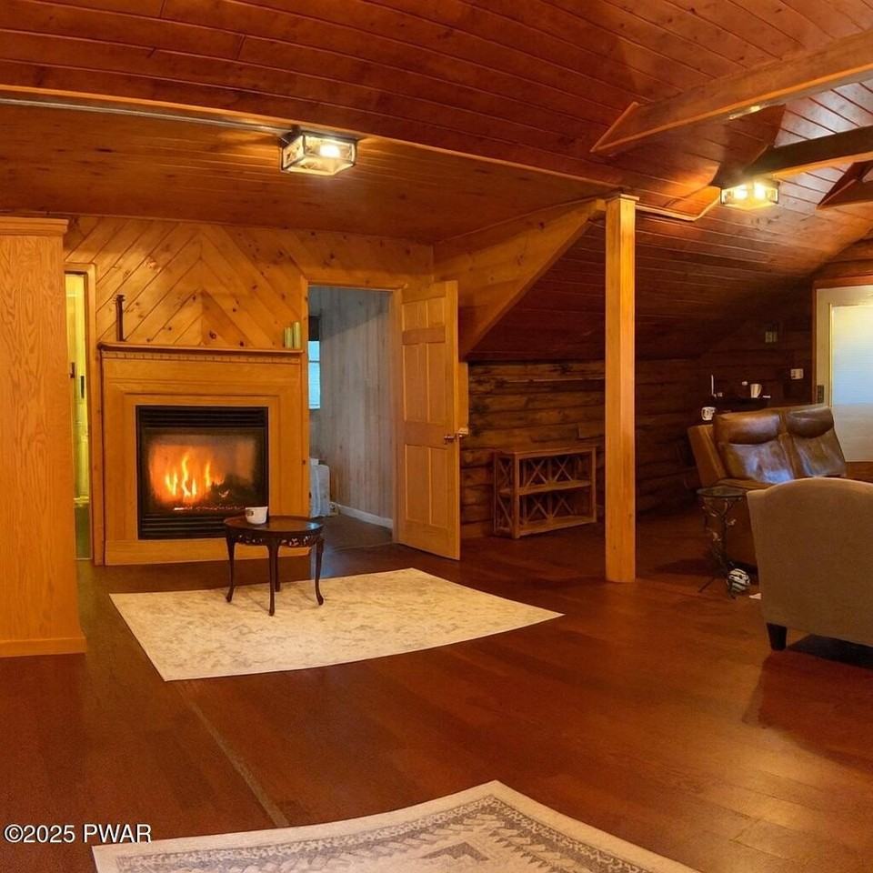 233 Northgate Ct - Photo 7 of 36