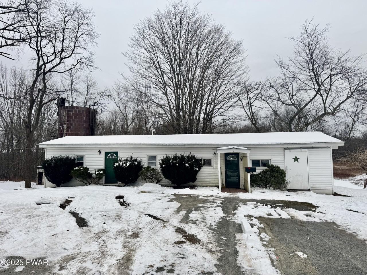 2566 Easton Tpke - Photo 6 of 24