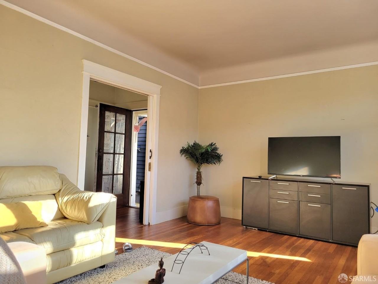 120 21st Ave - Photo 3 of 24