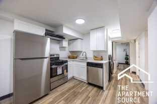 1634 N Whipple St #G - Photo 1 of 1