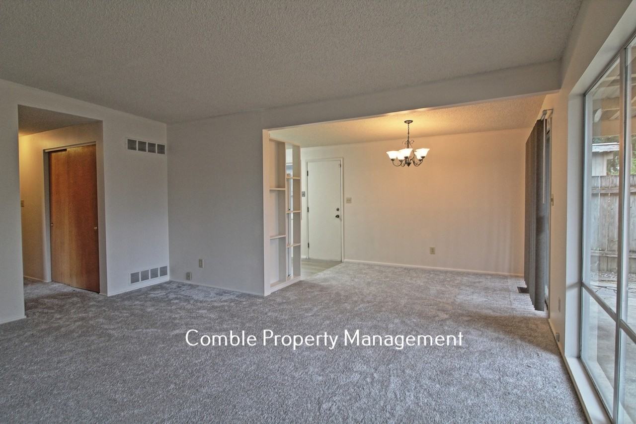 426 164th Ave Ne - Photo 4 of 13