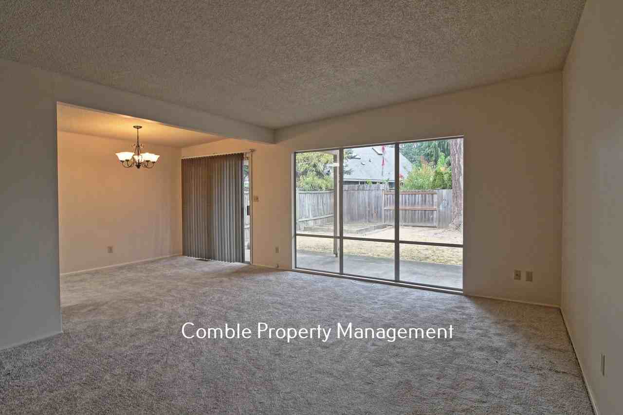 426 164th Ave Ne - Photo 5 of 13