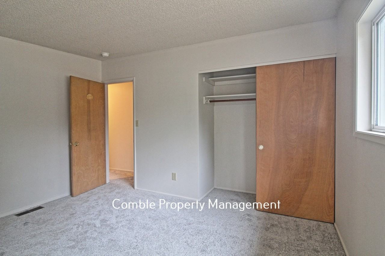 426 164th Ave Ne - Photo 6 of 13