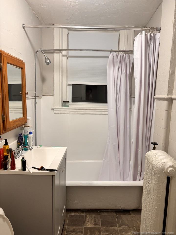 Russell St #25 - Photo 6 of 27