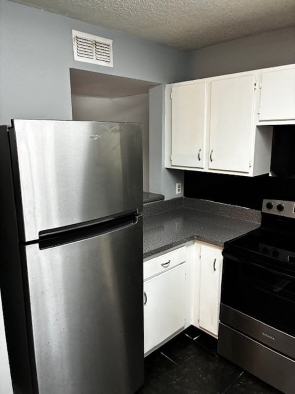 111 E 1st St - Photo 6 of 13