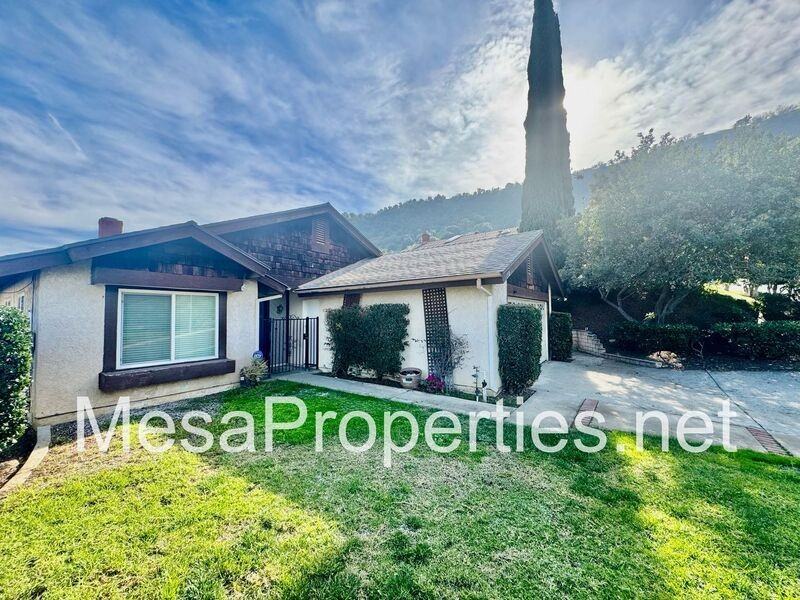 1158 Blue Grass Pl - Photo 3 of 19