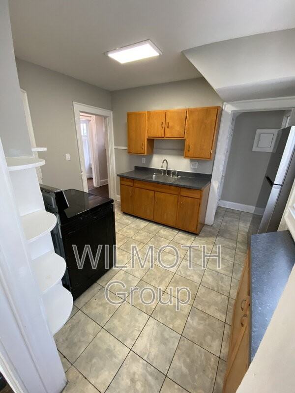 4025 N Kenwood Ave - Photo 7 of 17