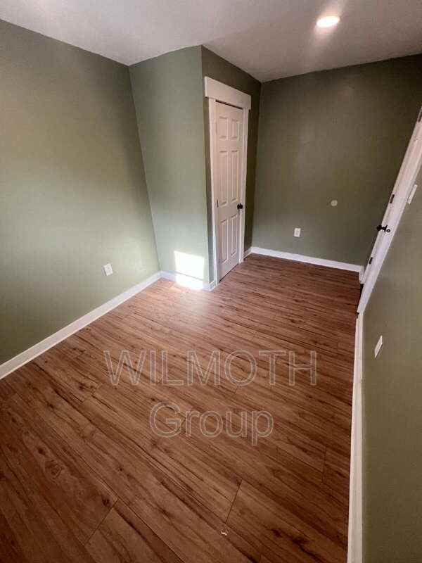 2530 N Temple Ave - Photo 7 of 10