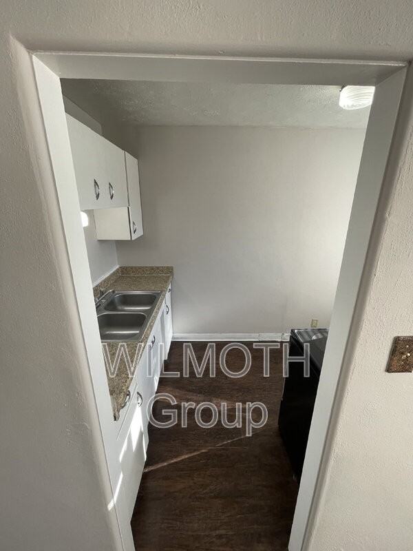 4 N Butler Ave #8 - Photo 7 of 17