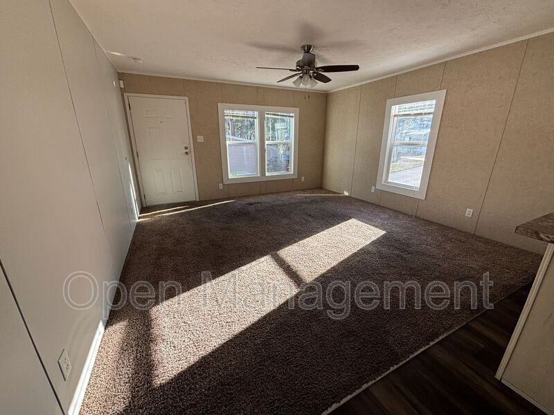 356 Bayhead Dr - Photo 6 of 12