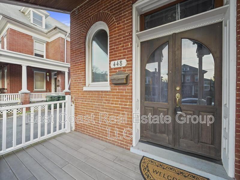 448 Summit Ave - Photo 4 of 44