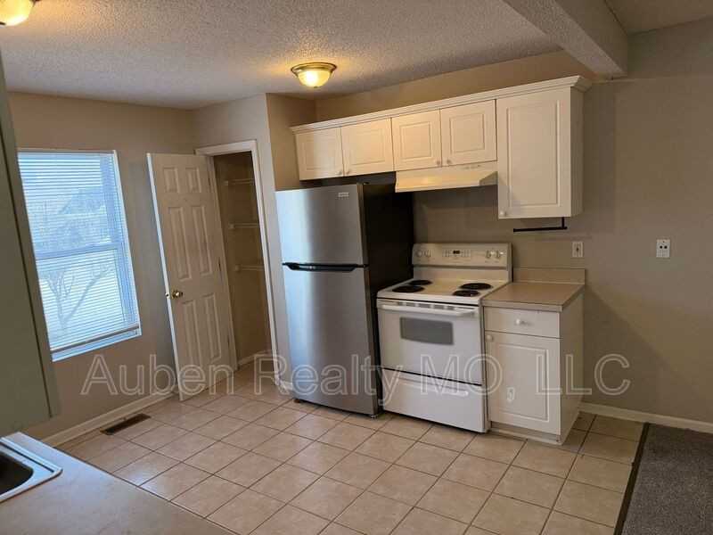 5644 N Anita Ave - Photo 6 of 19