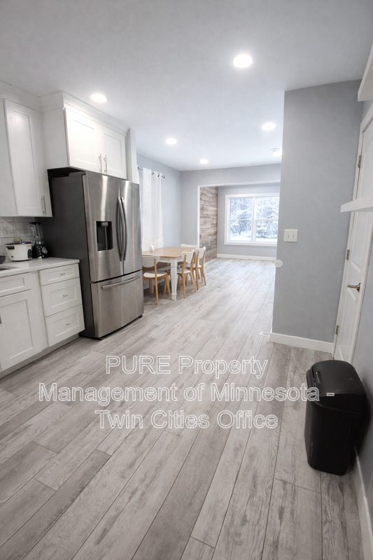 453 Maryland Ave E - Photo 4 of 18