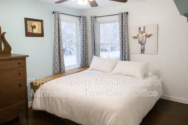 1797 Montreal Ave - Photo 3 of 16