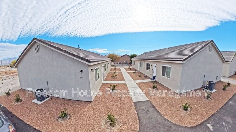 1111 Sixshooter Ave - Photo 5 of 29