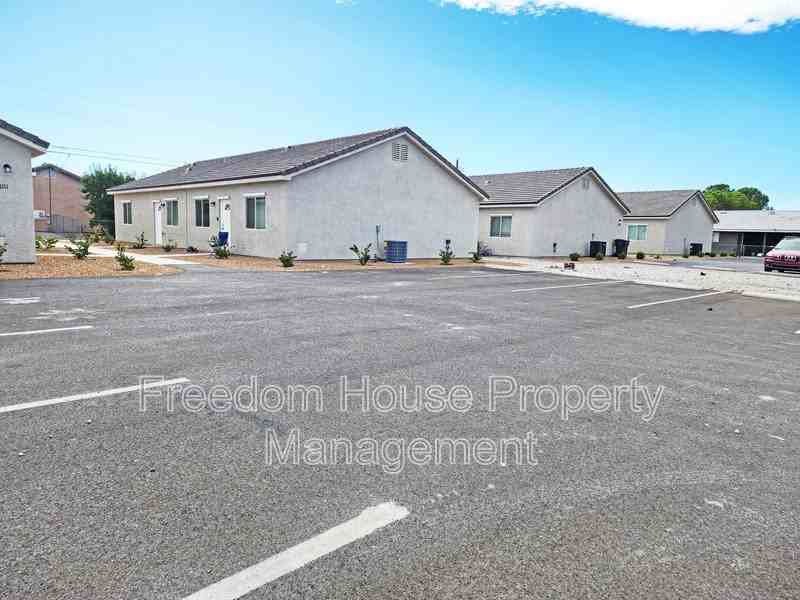 1111 Sixshooter Ave - Photo 7 of 29