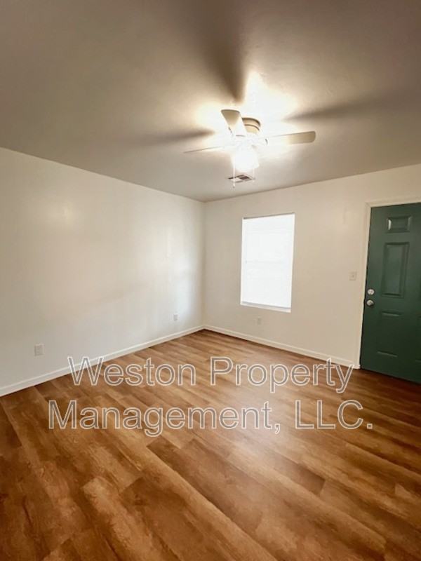 1823 E Rutgers Ave - Photo 3 of 8