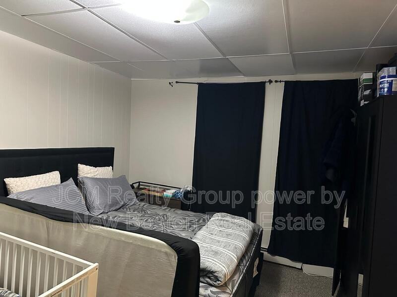 5 Irwin St - Photo 6 of 7