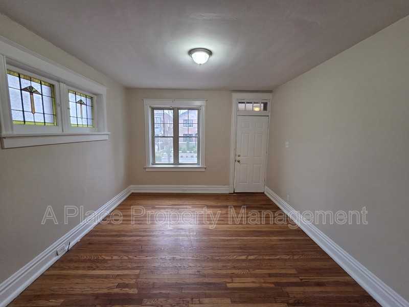 3143 Halliday Ave #1stFL - Photo 3 of 10