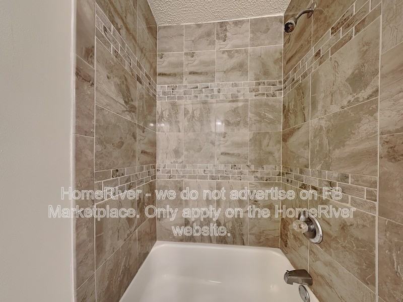 514 E Washington St #B - Photo 6 of 15