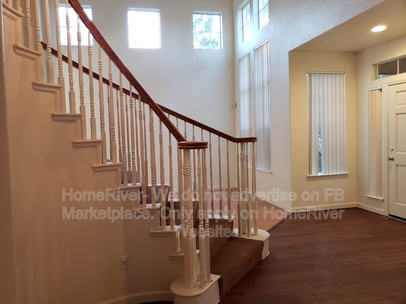 3014 Carmelo Ln - Photo 4 of 35