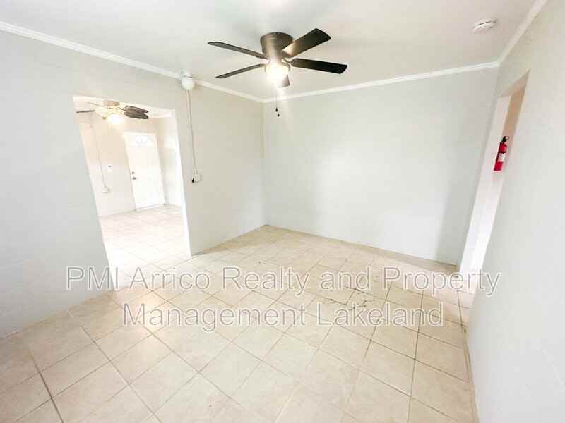 324 Pearl St #2 - Photo 4 of 19