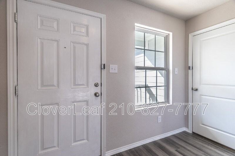 302 Pradera Cv - Photo 4 of 30