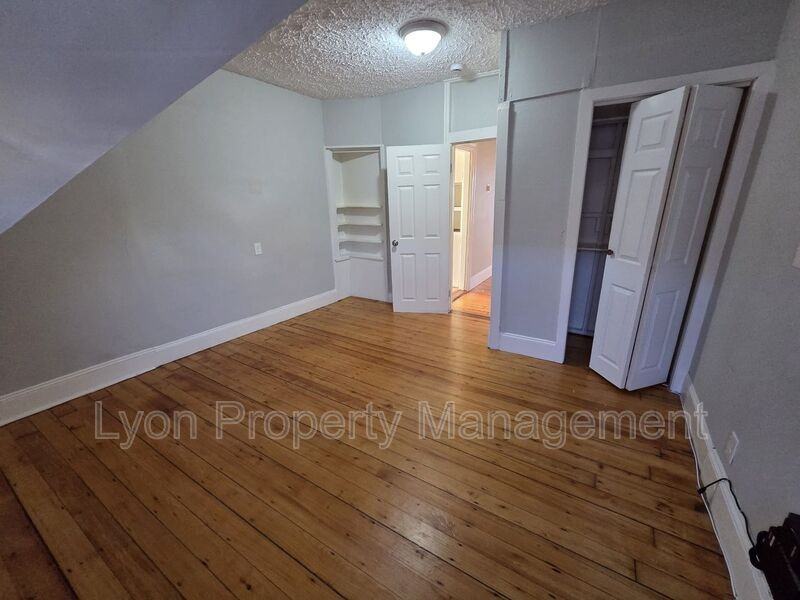 15 Woodbine St #3 - Photo 7 of 17