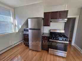 15 Woodbine St #3 - Photo 1 of 1