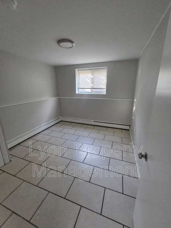 51 Adelaide Ave #BL - Photo 6 of 11