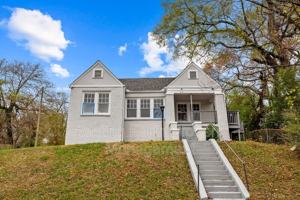 featured image of 612 12th St W