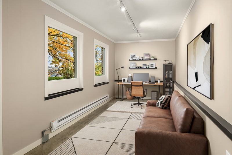 2564 Dexter Ave N - Photo 7 of 30