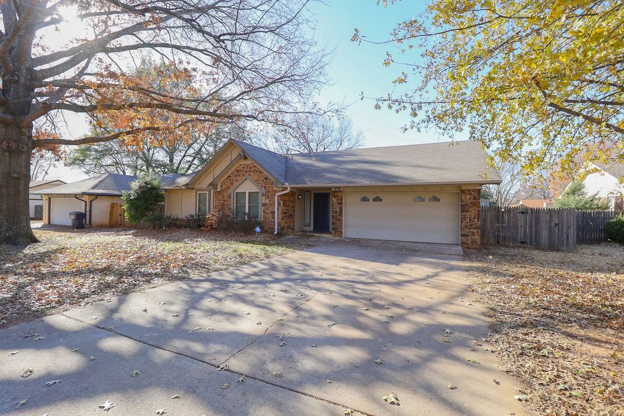 11430 S 99th East Ave - Photo 4 of 34